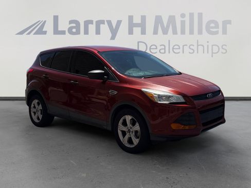 Used 2015 Ford Escape S FWD image 7