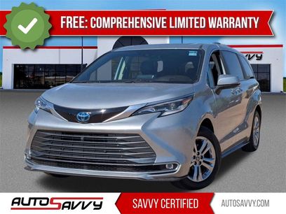 Used 2023 Toyota Sienna Platinum