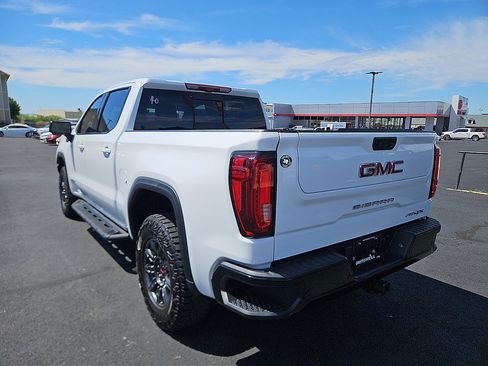 Used 2024 GMC Sierra 1500 AT4X AWD/4WD image 3