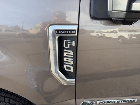 Used 2019 Ford F250 Limited w/ FX4 Off-Road Package image 9