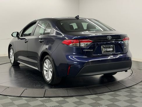 Used 2026 Toyota Corolla LE w/ LE Premium Package FWD image 12