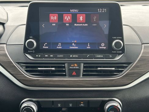 Used 2025 Nissan Altima 2.5 SV image 20