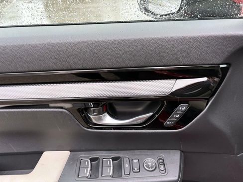 Used 2024 Honda CR-V EX-L image 12