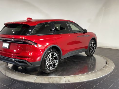 New 2024 Lincoln Nautilus Premier w/ Equipment Group 102A image 4