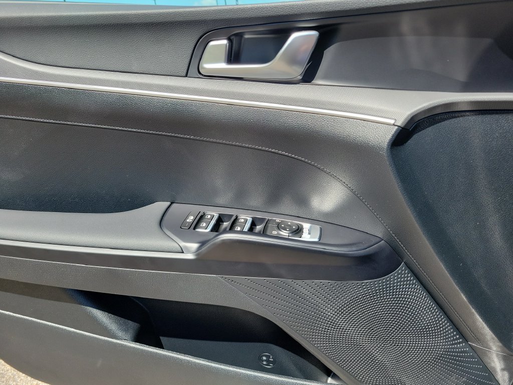 New 2026 Kia K5 LXS FWD image 23