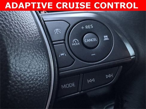 Certified 2025 Toyota Corolla SE image 23