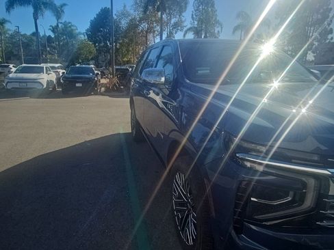 New 2026 Chevrolet Tahoe Premier image 2