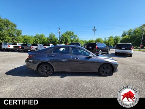 Used 2021 Hyundai Elantra SEL w/ Convenience Package FWD image 6