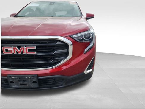 Used 2021 GMC Terrain SLE image 10