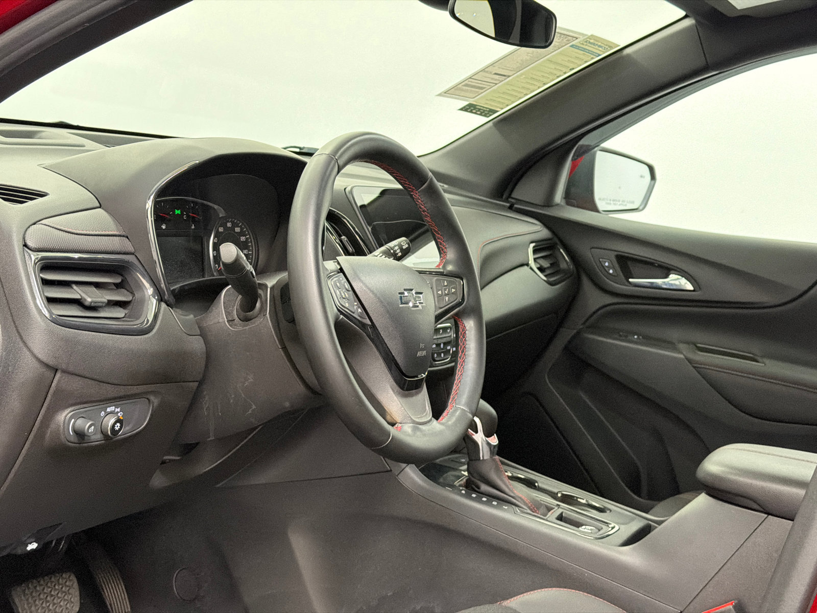 Used 2023 Chevrolet Equinox RS FWD image 15