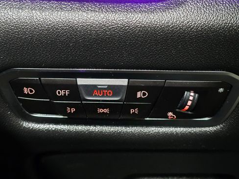 Used 2019 BMW X5 xDrive50i w/ M Sport Package image 55