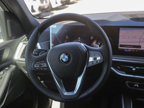 New 2026 BMW X5 xDrive40i w/ Parking Assistance Package AWD/4WD image 11