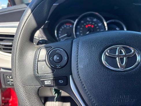Used 2016 Toyota Corolla LE FWD image 18