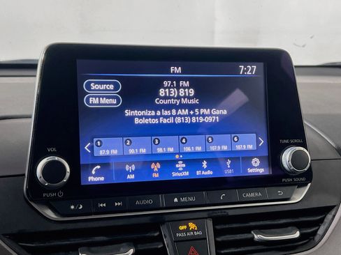 Used 2025 Nissan Altima 2.5 SR FWD image 27