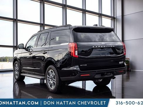 Used 2025 Ford Expedition Active AWD/4WD image 23
