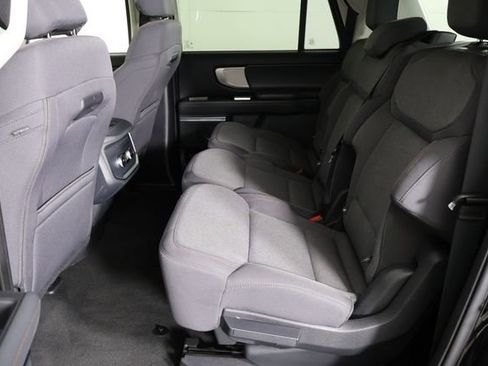 Used 2025 Ford Expedition Max Active RWD image 19