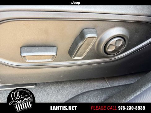 New 2025 Jeep Grand Cherokee Laredo X w/ Luxury Tech Group I image 26