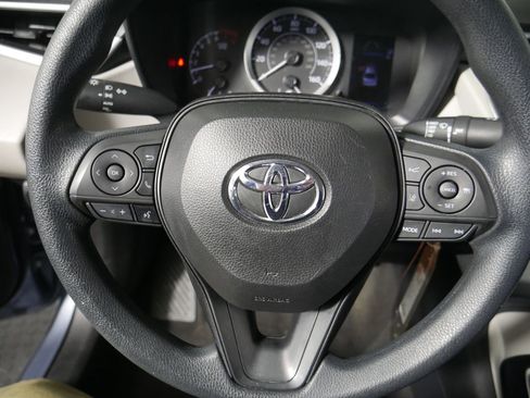 Used 2020 Toyota Corolla LE image 13