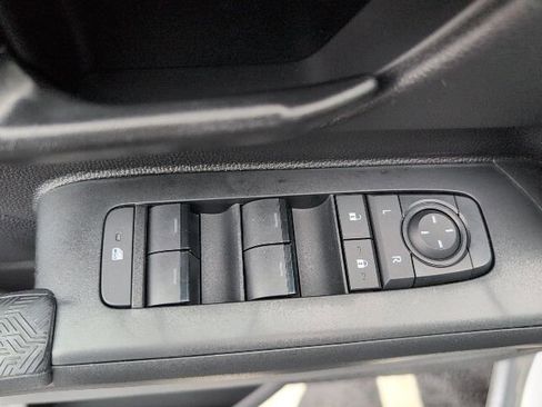 New 2025 Toyota Tacoma SR image 13