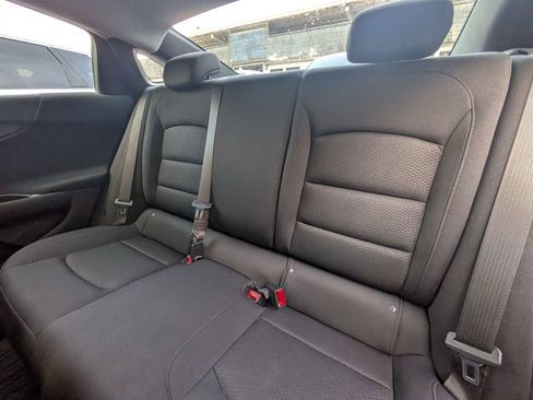 Used 2025 Chevrolet Malibu RS FWD image 7