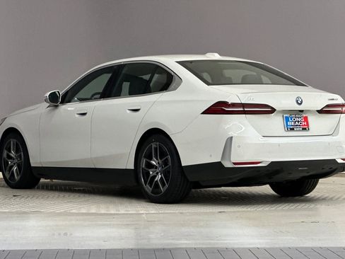 Certified 2024 BMW i5 eDrive40i RWD image 3