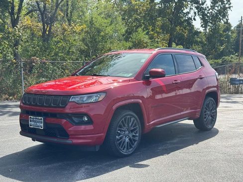 Used 2022 Jeep Compass Limited image 8