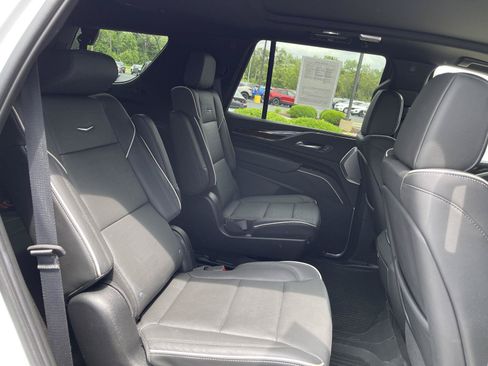 Certified 2024 Cadillac Escalade Premium Luxury w/ Performance Package AWD/4WD image 43