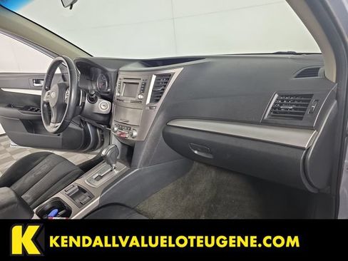 Used 2014 Subaru Outback 2.5i Premium AWD/4WD image 27