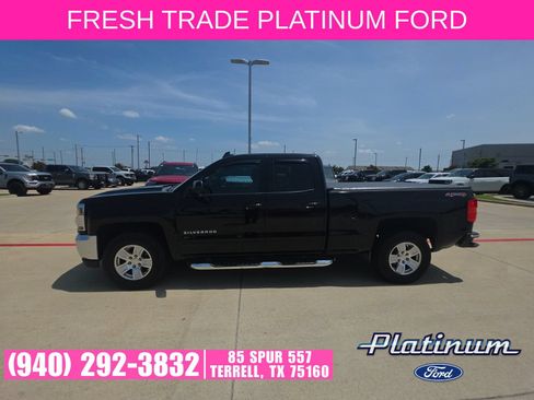 Used 2017 Chevrolet Silverado 1500 LT w/ All Star Edition AWD/4WD image 4