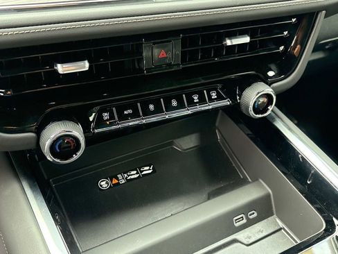 New 2025 Chevrolet Tahoe Premier image 28