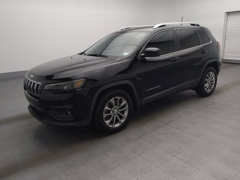 Used 2020 Jeep Cherokee Latitude Plus image 2