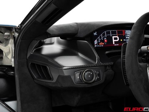 Used 2022 Ford GT RWD image 35
