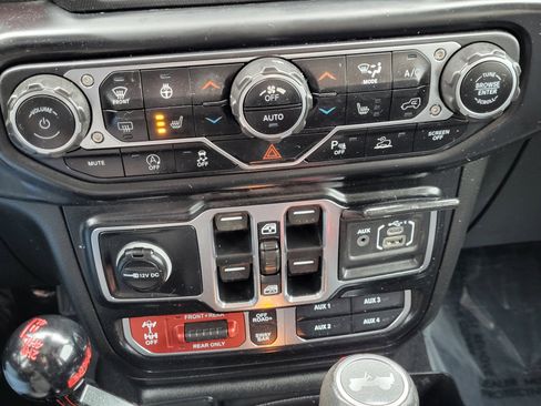 Used 2021 Jeep Wrangler Unlimited Rubicon image 30