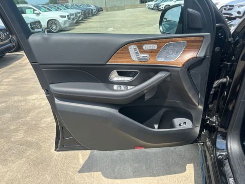 New 2025 Mercedes-Benz GLE 450 GLE 450 image 11