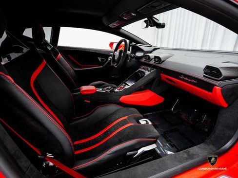 Used 2024 Lamborghini Huracan Tecnica RWD image 40