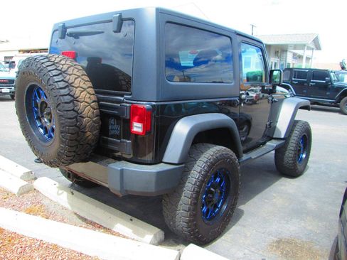 Used 2016 Jeep Wrangler Sport AWD/4WD image 4