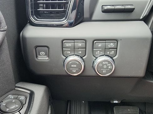 New 2026 GMC Sierra 1500 AT4 w/ AT4 Premium Package image 20