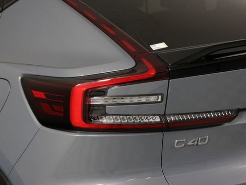 Certified 2023 Volvo C40 P8 Recharge Plus AWD/4WD image 18