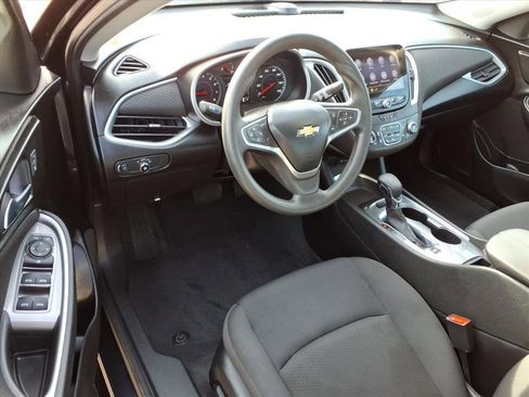 Used 2022 Chevrolet Malibu LT image 13