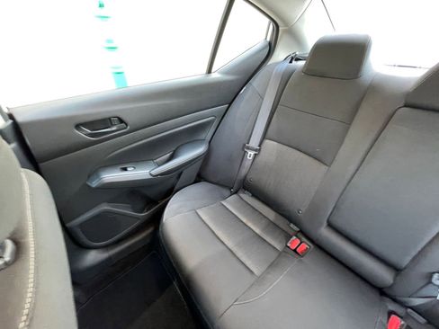 Used 2025 Nissan Altima 2.5 SV image 39