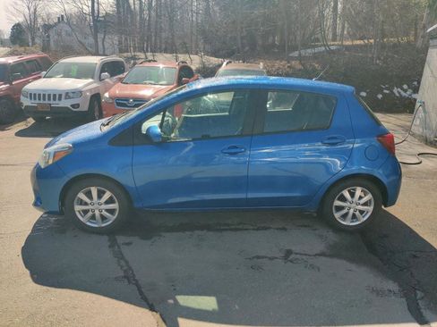 Used 2015 Toyota Yaris LE image 3