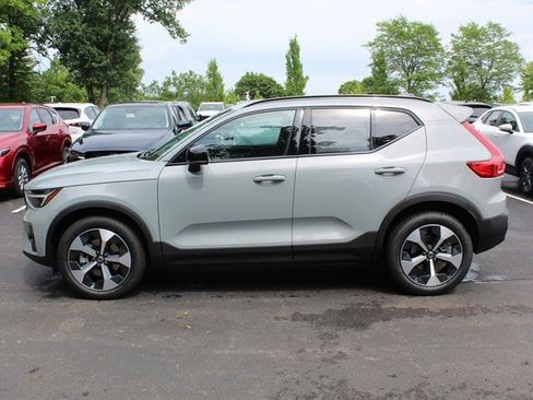 New 2026 Volvo XC40 B5 Plus w/ Protection Package Premier image 6
