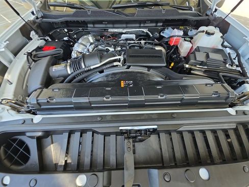 Used 2025 Chevrolet Silverado 2500 LT w/ Convenience Package image 31