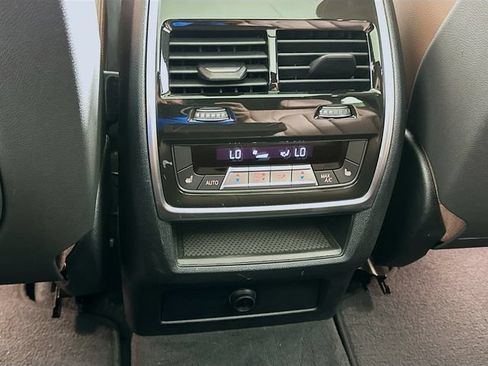 Used 2022 BMW X5 sDrive40i w/ Premium Package RWD image 12