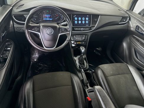 Used 2019 Buick Encore Preferred image 17
