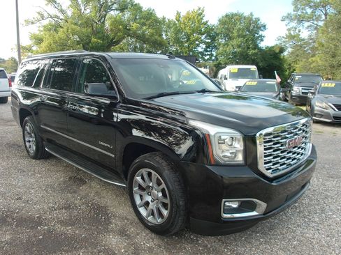 Used 2015 GMC Yukon XL Denali w/ Open Road Package RWD image 3