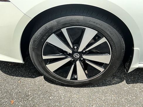 Certified 2021 Nissan Altima 2.5 SL AWD/4WD image 9