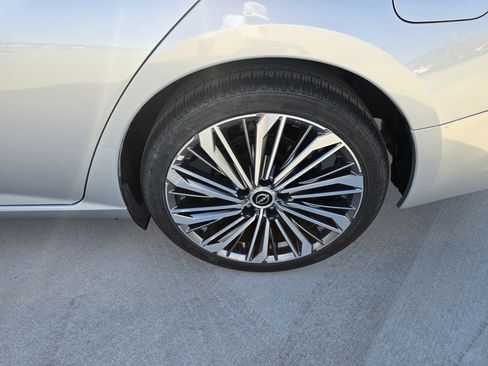 Used 2023 Nissan Altima 2.5 SL image 9