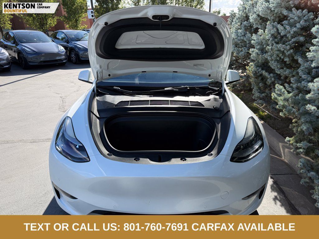 Used 2022 Tesla Model Y Performance AWD/4WD image 29