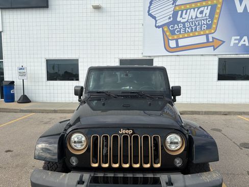 Used 2014 Jeep Wrangler Unlimited Sahara AWD/4WD image 2